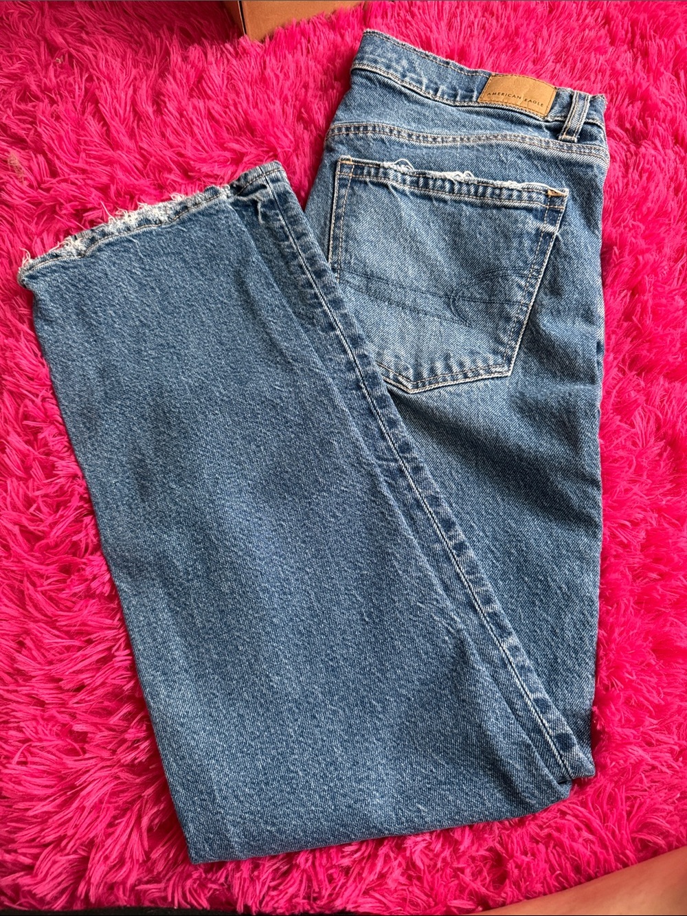 American Eagle Outfitters Straight-Leg Women's Jeans in Blue Wash